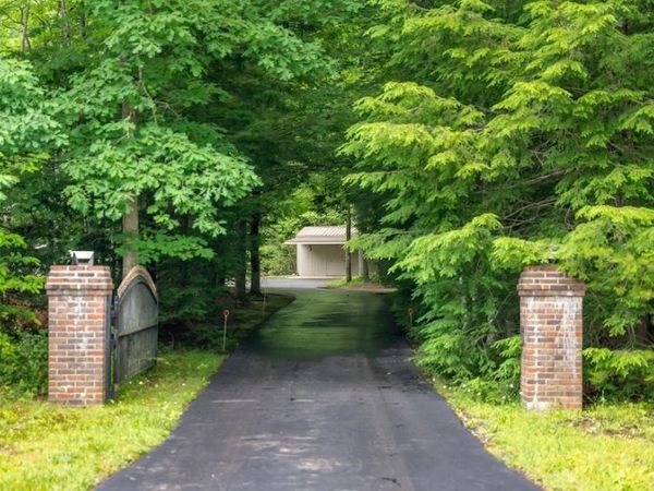 1320 Laurel Way , Monterey, TN 38574