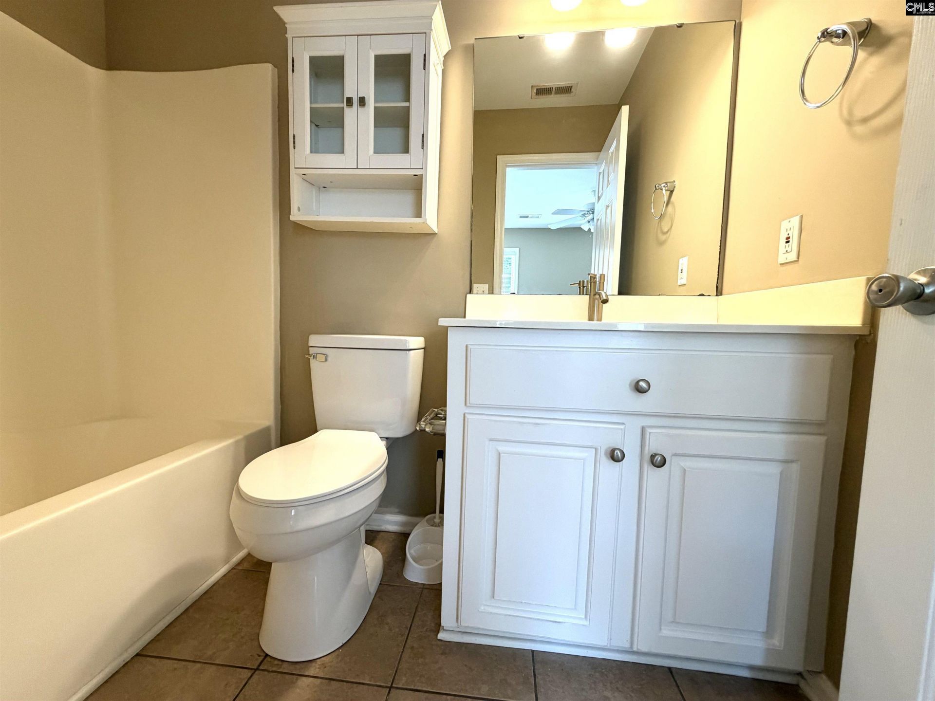 17 Magnolia Glen Lane Photo 9