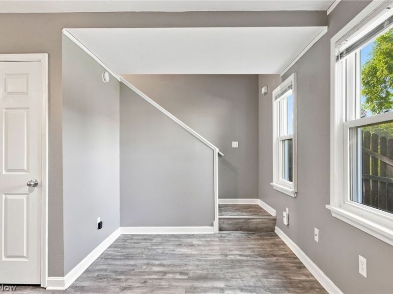 1963 Fulton Place, Cleveland, OH 44113 Photo 15