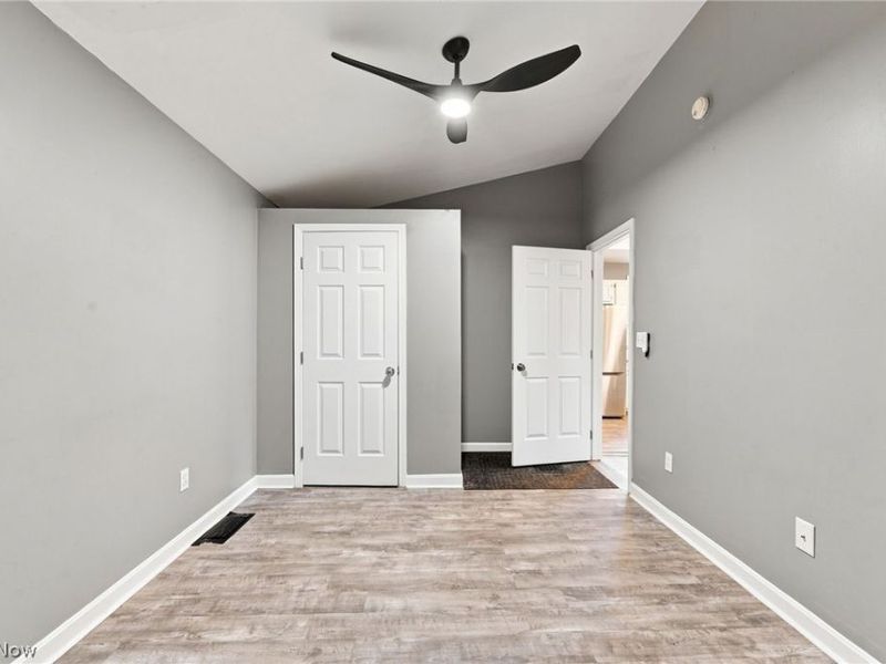 1963 Fulton Place, Cleveland, OH 44113 Photo 16