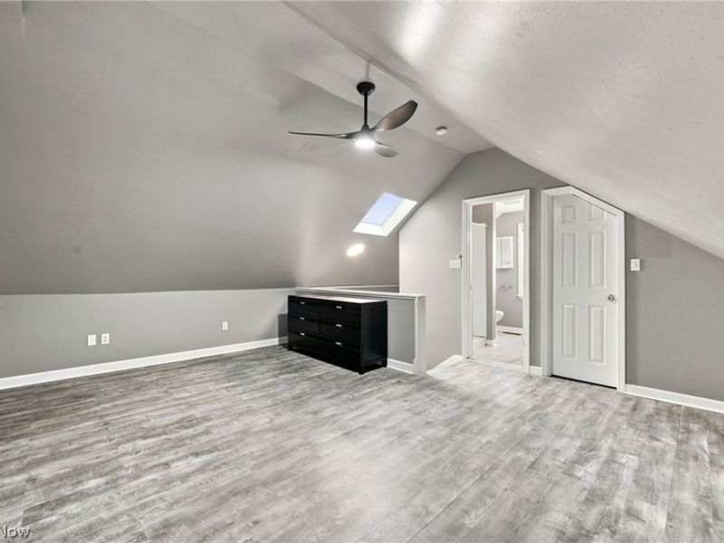 1963 Fulton Place, Cleveland, OH 44113 Photo 22
