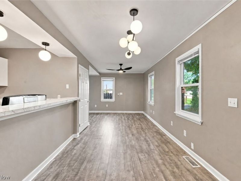 1963 Fulton Place, Cleveland, OH 44113 Photo 5