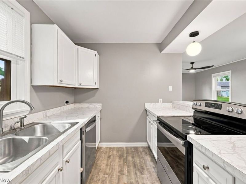 1963 Fulton Place, Cleveland, OH 44113 Photo 6