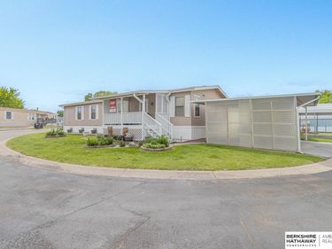 15054 Howe Plaza, Unit 88, Omaha, NE 68144