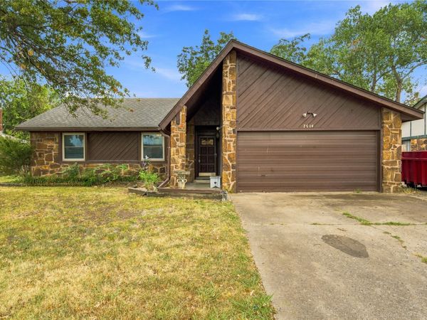 7614 N 122nd East Avenue , Owasso, OK 74055