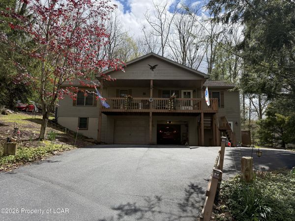 253 Snow Valley Drive, Drums, PA 18222