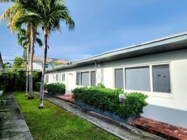805 81st St, Unit 3, Miami Beach, FL 33141