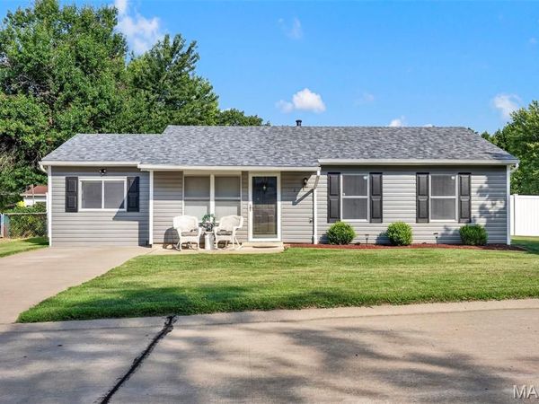 2 Lone Elk Lane, St Peters, MO 63376