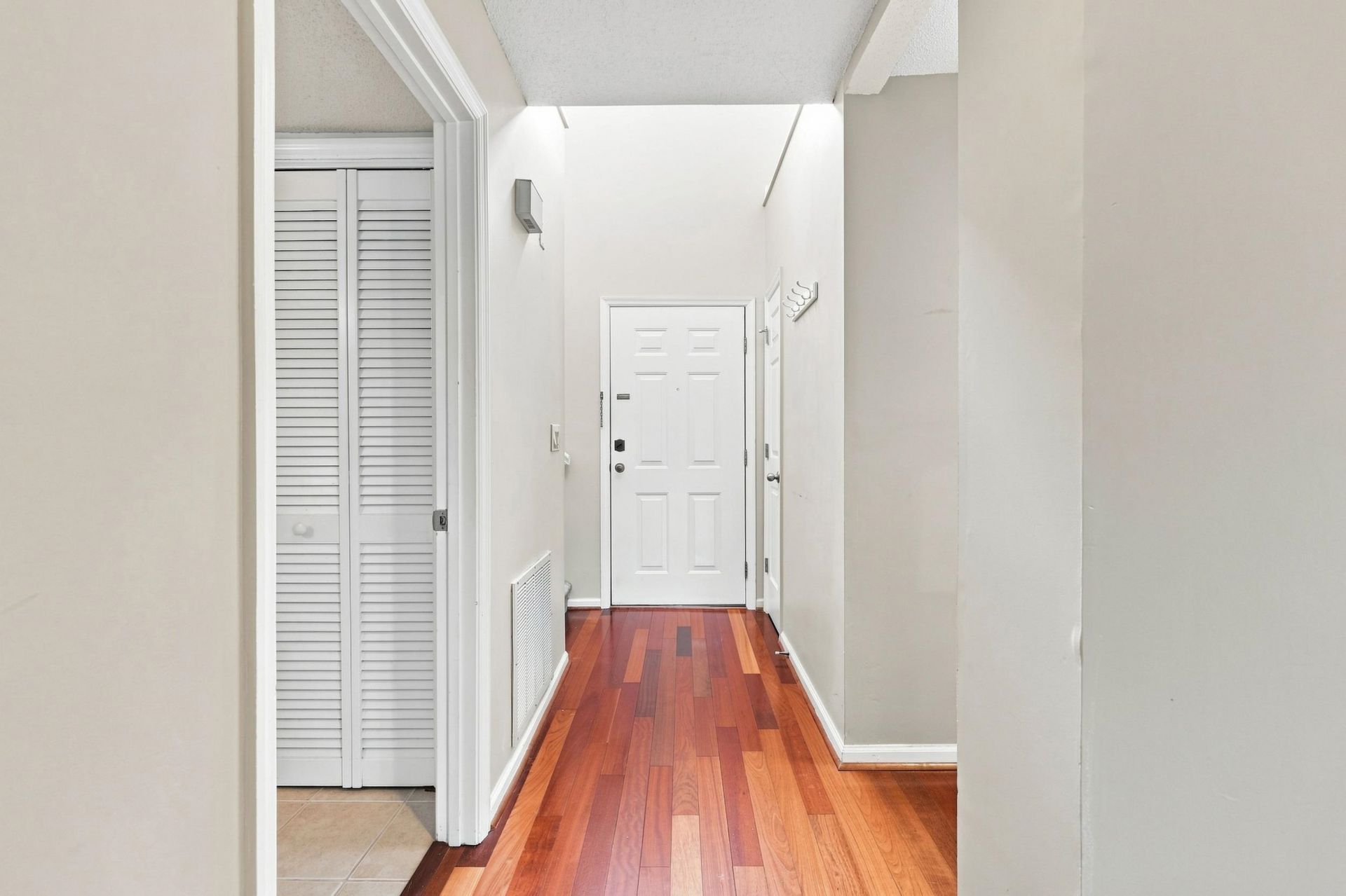 4396 Baldwin Ave. Photo 9