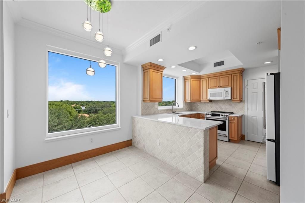 1001 Arbor Lake Dr, Unit 408, Naples, FL 34110 Photo