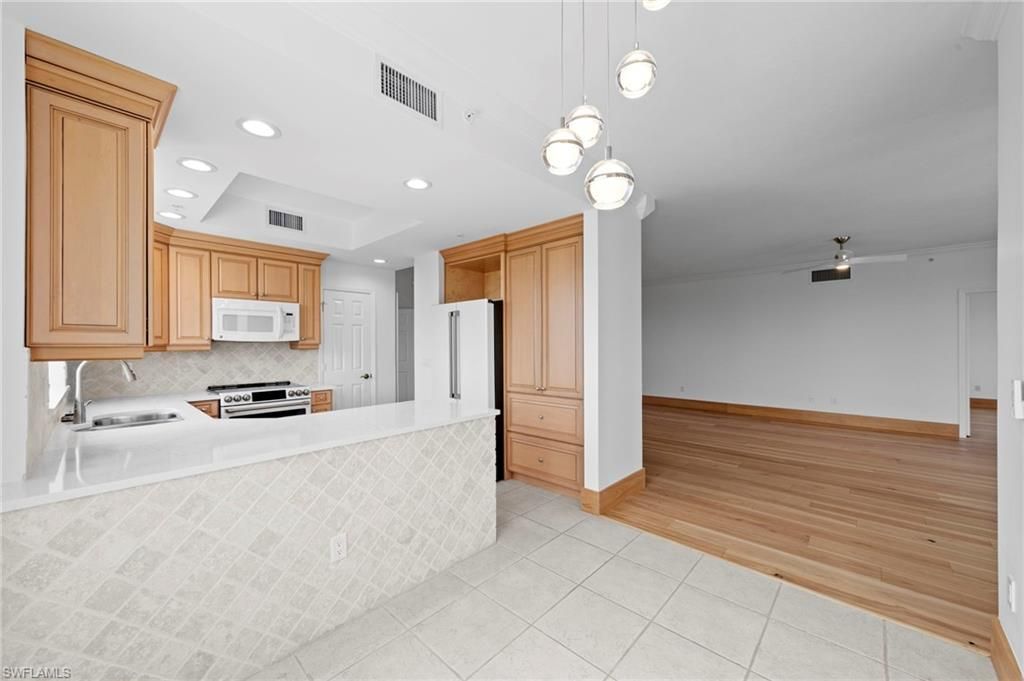 1001 Arbor Lake Dr, Unit 408, Naples, FL 34110 Photo