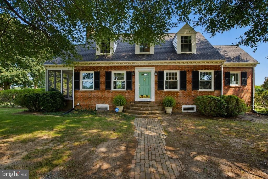 208 Coles Point Road, Hague, VA 22469 Main Photo