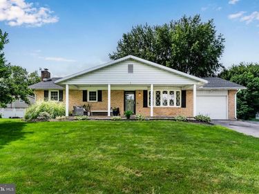 80 BUCKTHORN DRIVE, CARLISLE, PA 17015