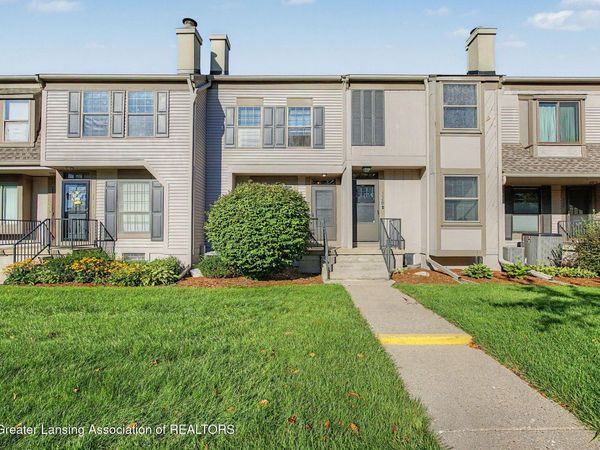 130 Park Meadows Drive, Lansing, MI 48917
