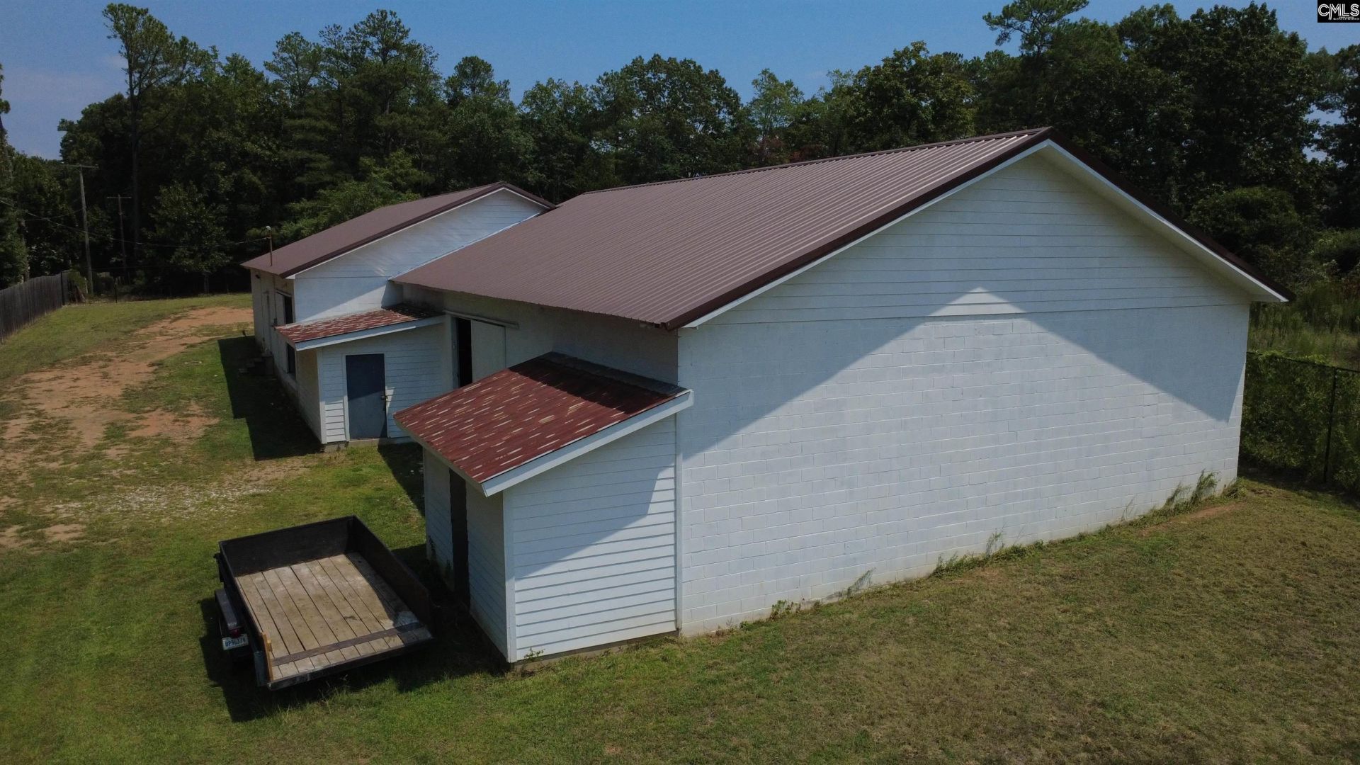 900 Metze Road  Photo 4