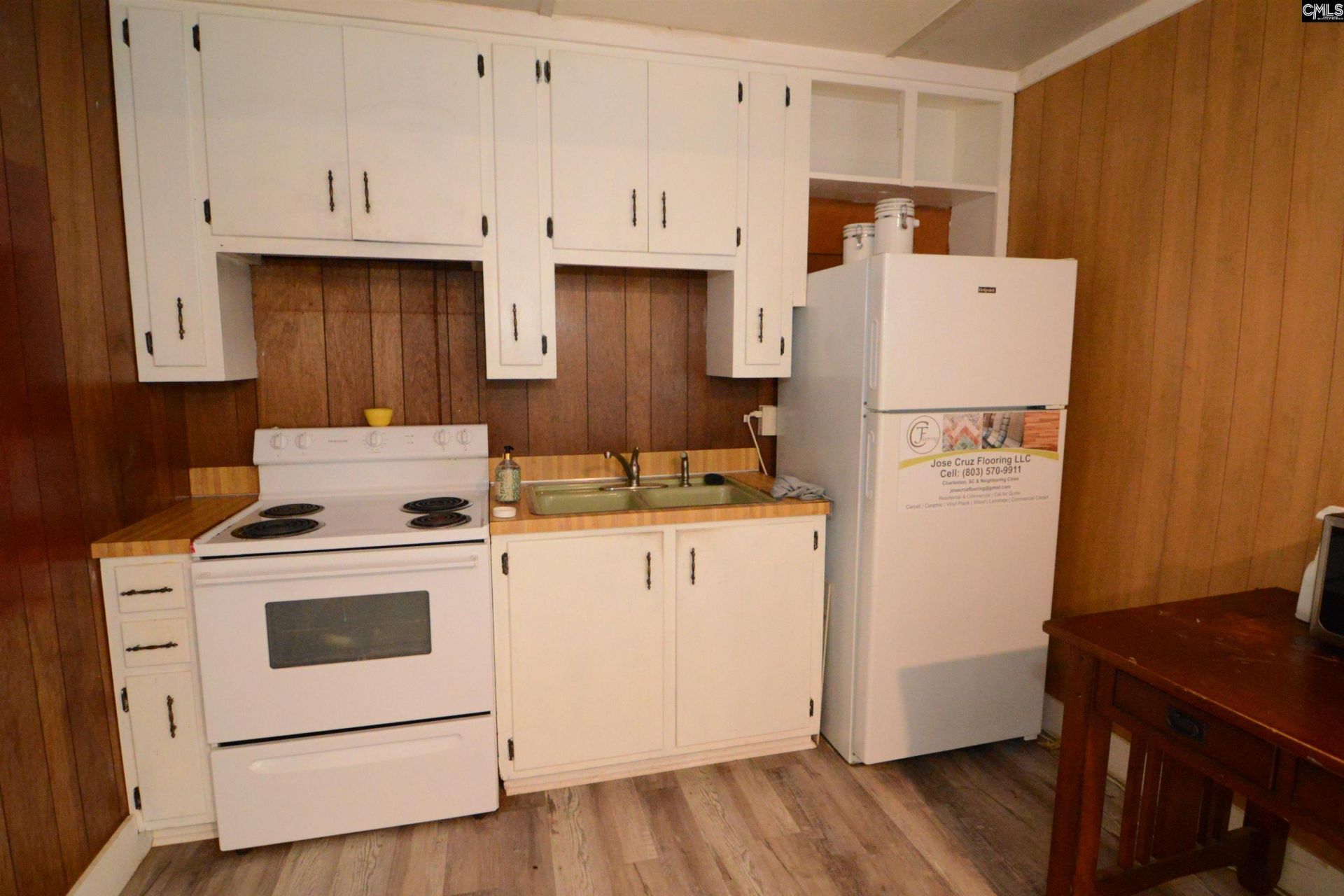 900 Metze Road  Photo 7