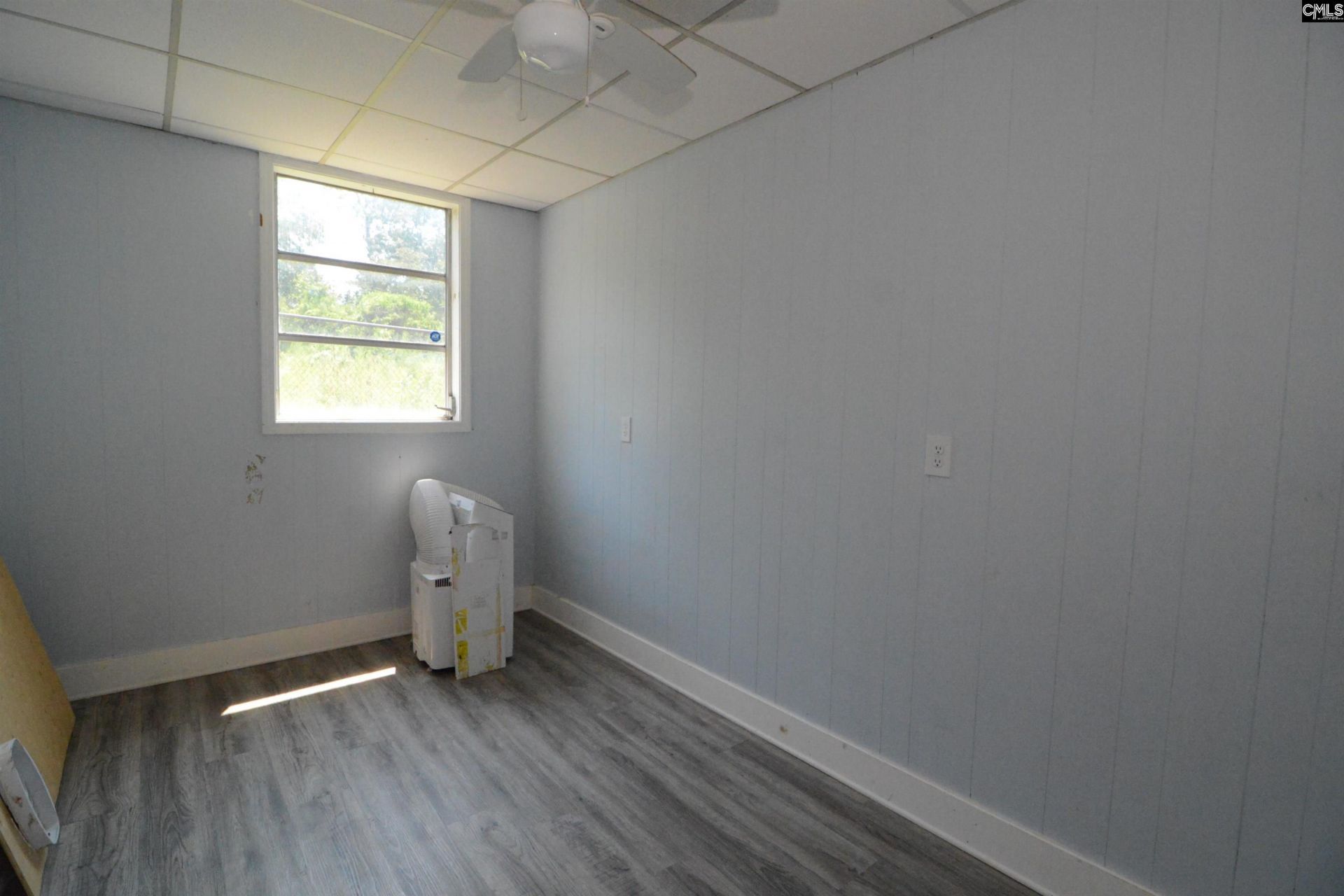 900 Metze Road  Photo 9