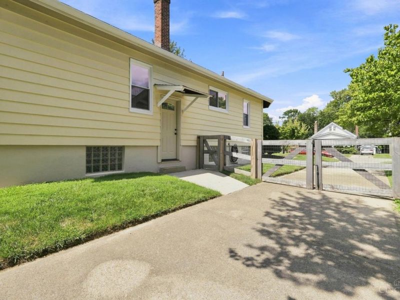 3805 Lansdowne Avenue, Deer Park, OH 45236 Photo 24