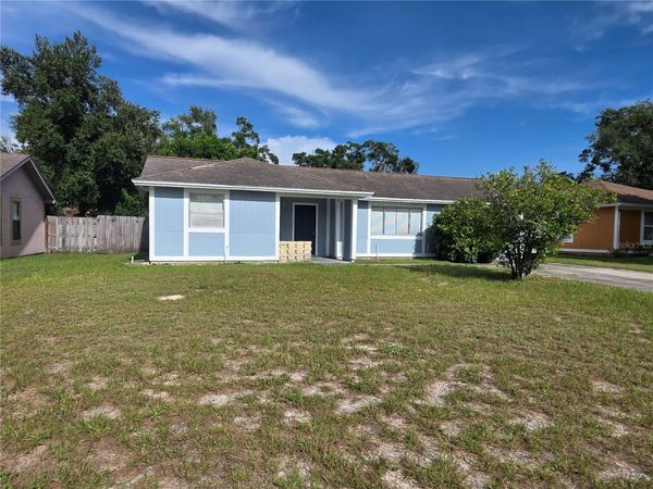 8507 CALADESI ISLAND DRIVE , TEMPLE TERRACE, FL 33637