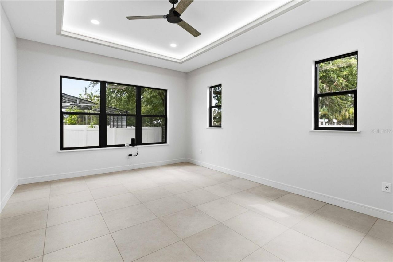 104 S Maki Road , Plant City, FL 33563 Photo