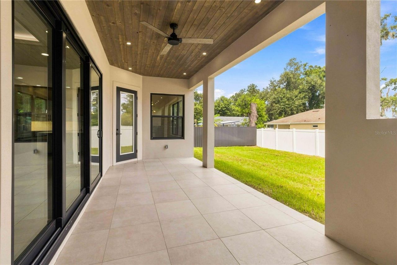 104 S Maki Road , Plant City, FL 33563 Photo