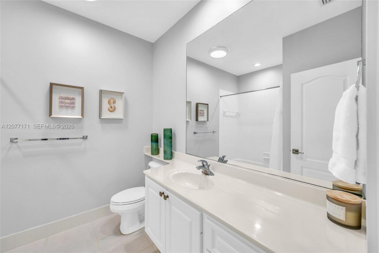 418 Capistrano Dr , Palm Beach Gardens, FL 33410 Photo