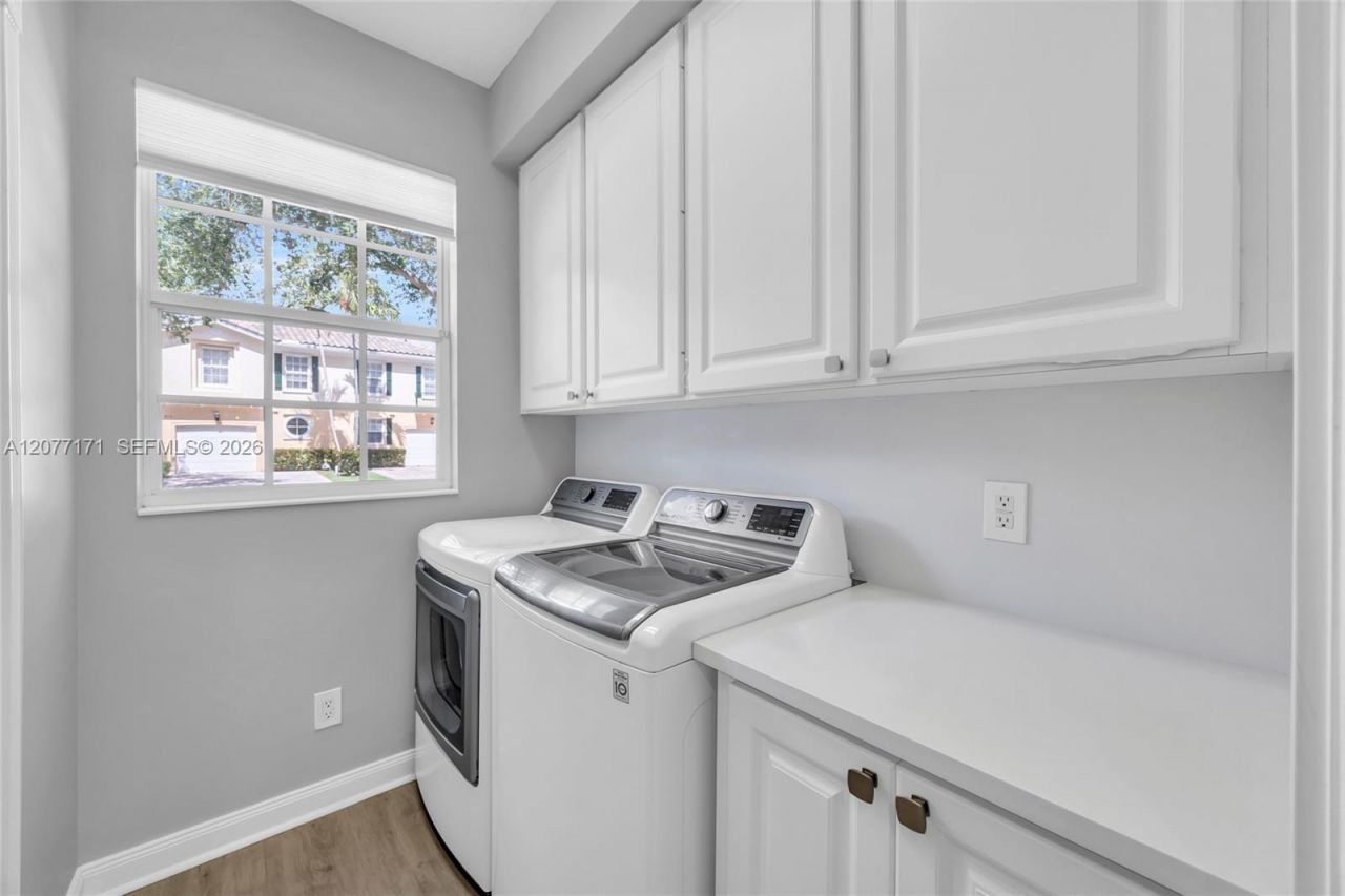 418 Capistrano Dr , Palm Beach Gardens, FL 33410 Photo