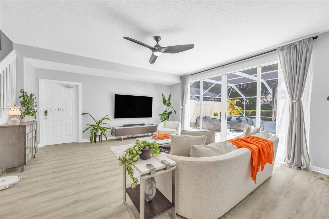 418 Capistrano Dr , Palm Beach Gardens, FL 33410 Photo