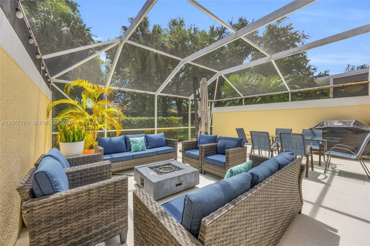 418 Capistrano Dr , Palm Beach Gardens, FL 33410 Photo