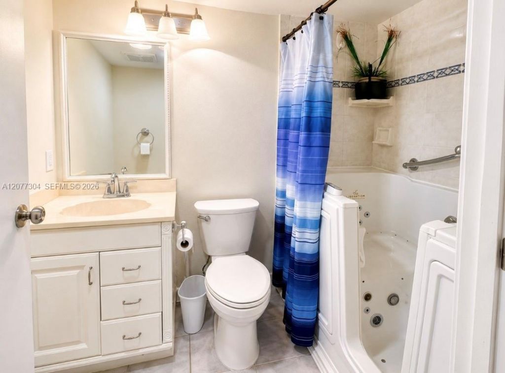 316 Southampton A, Unit 316, West Palm Beach, FL 33417 Photo