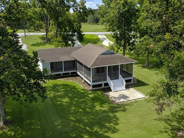 10493 Island Rd, Ventress, LA 70783