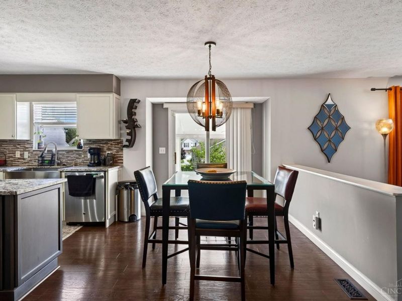 5016 Mary Louise Court, Morrow, OH 45152 Photo 12