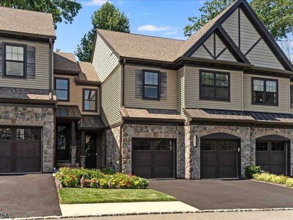 103 Mariners Pointe, Hopatcong, NJ 07843