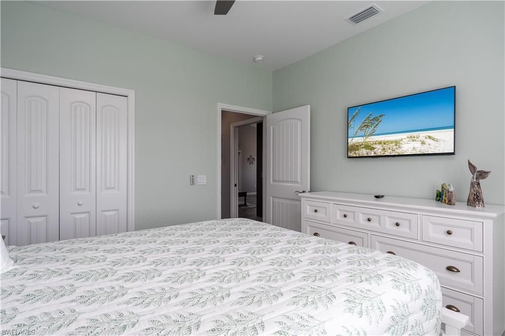 233 Delmar Ave, Fort Myers Beach, FL 33931 Photo