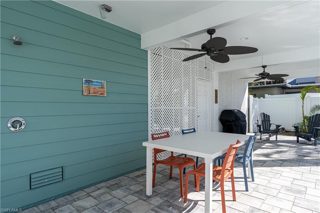 233 Delmar Ave, Fort Myers Beach, FL 33931 Photo