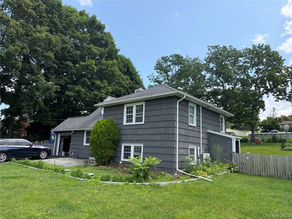 3426 Gomer Street , Yorktown Heights, NY 10598