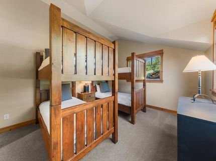 12381 Lookout Loop , Unit #F13-07, Truckee, CA 96161 Photo