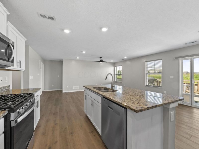 6558 Pfeifer Ash Drive, Canal Winchester, OH 43110 Photo 5
