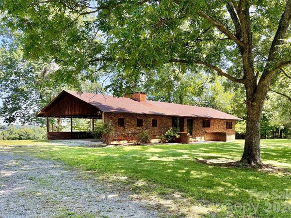 6494 W US Highway 64 Highway, Lexington, NC 27295