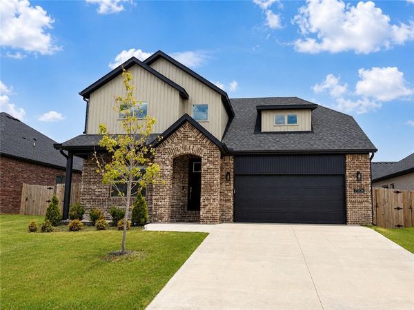 7204 SW High Meadow Boulevard , Bentonville, AR 72713