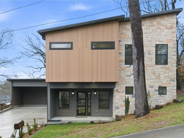 567 S Blair , Fayetteville, AR 72701