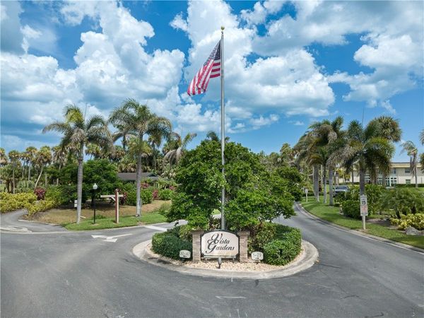 36 Vista Gardens Trail, Unit 103, Vero Beach, FL 32962