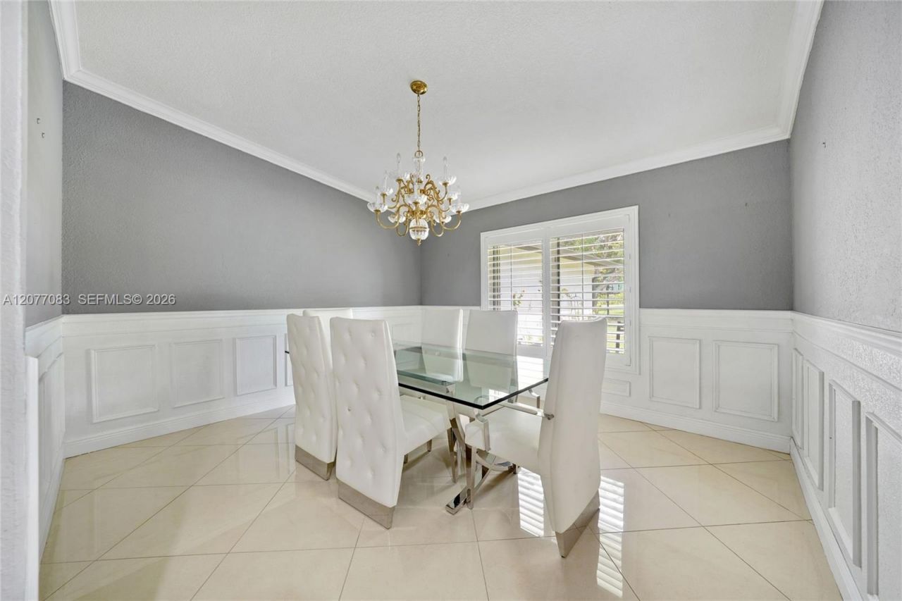 15290 SW 200th St , Miami, FL 33187 Photo