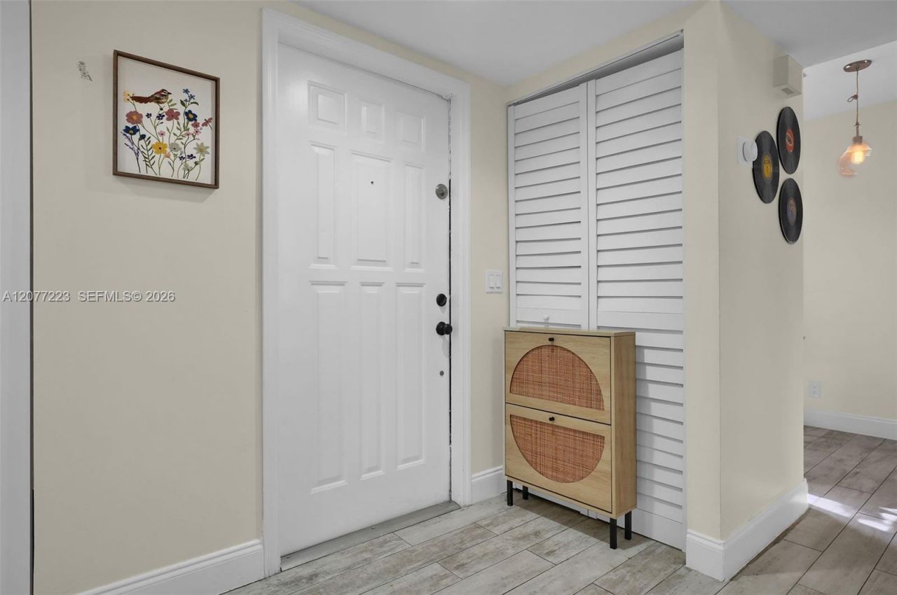 6538 NW 170th Ter , Hialeah, FL 33015 Photo