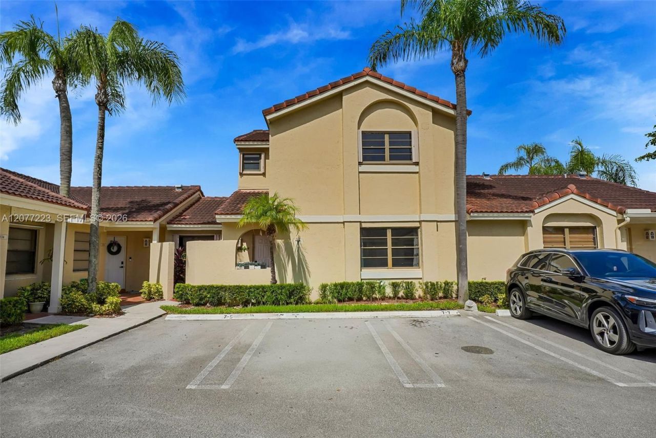 6538 NW 170th Ter , Hialeah, FL 33015 Photo