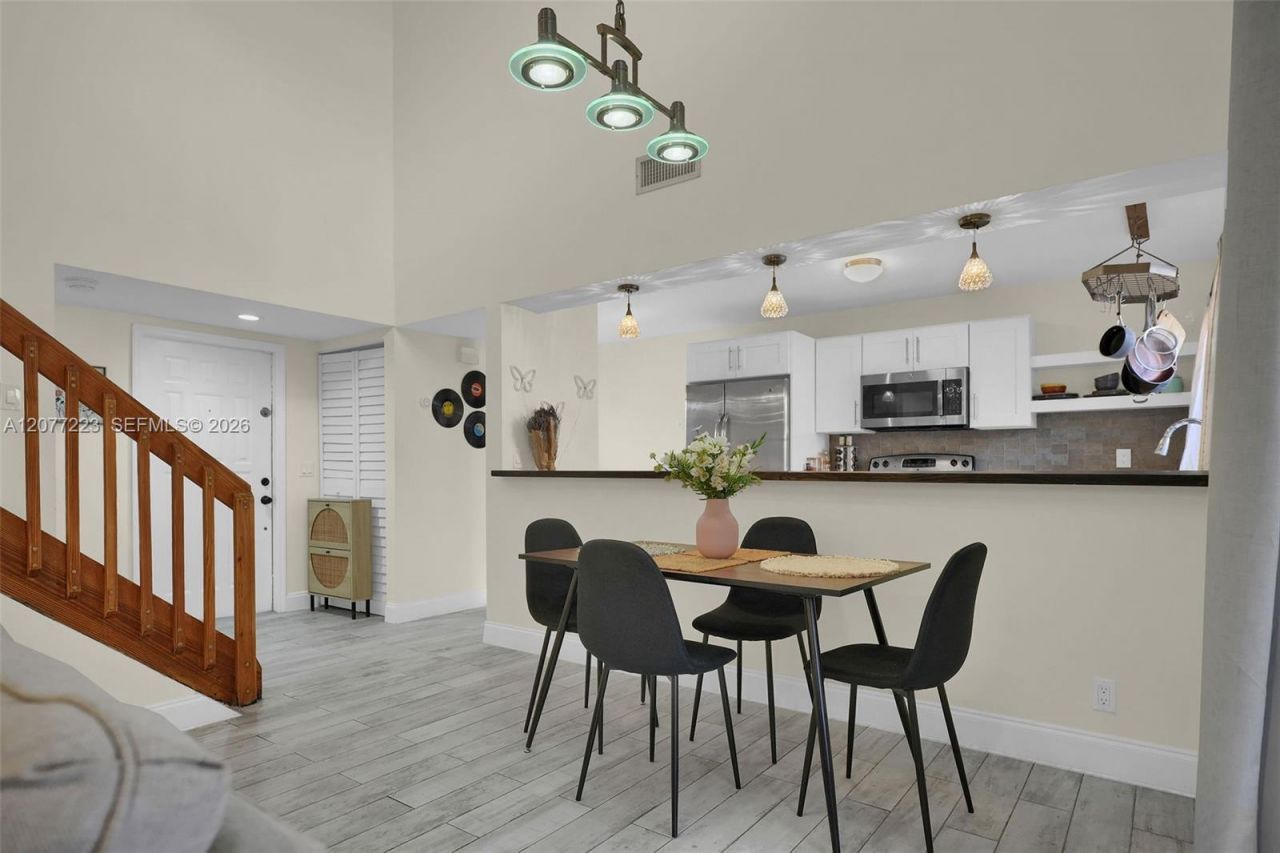 6538 NW 170th Ter , Hialeah, FL 33015 Photo