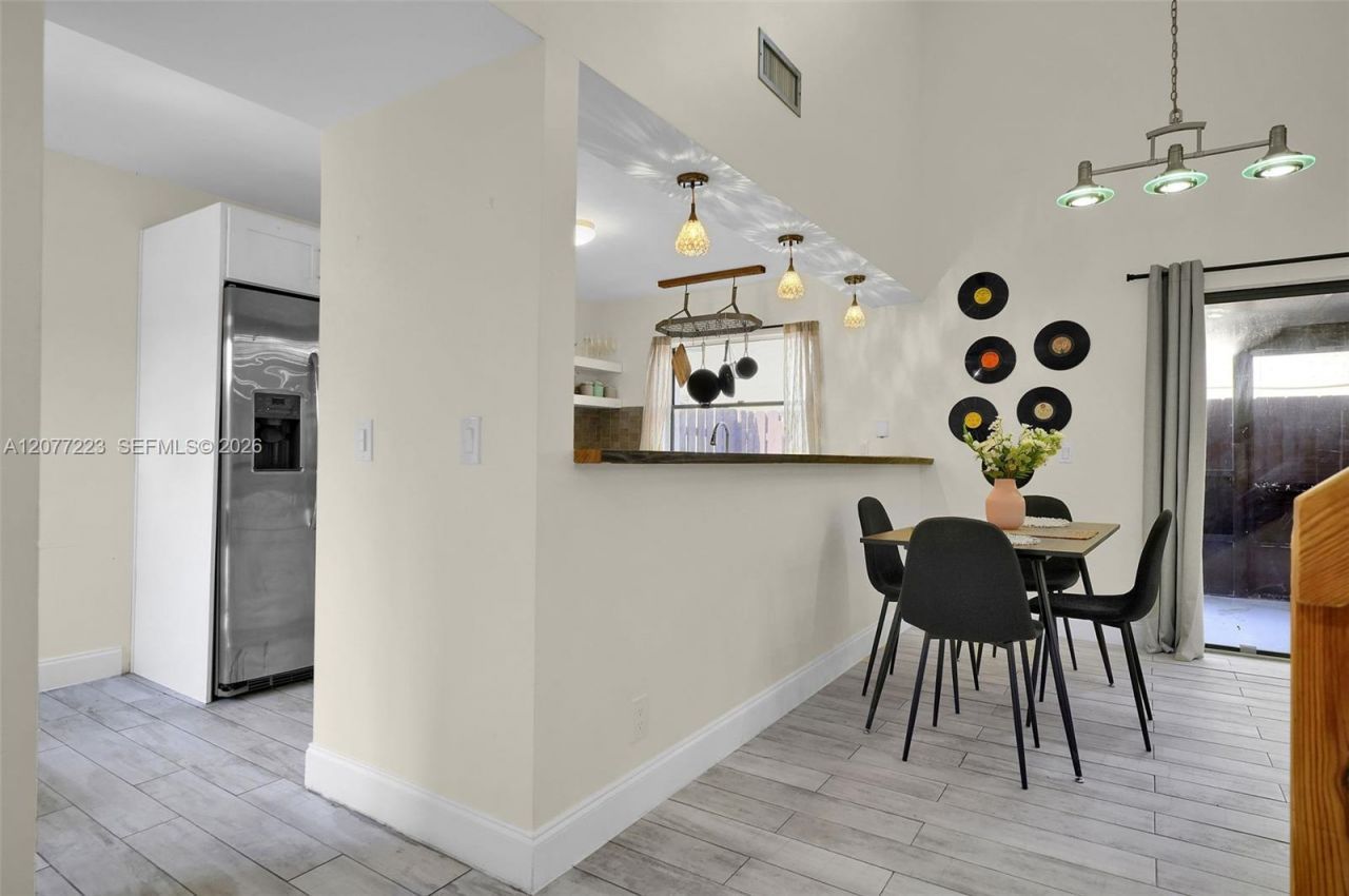 6538 NW 170th Ter , Hialeah, FL 33015 Photo