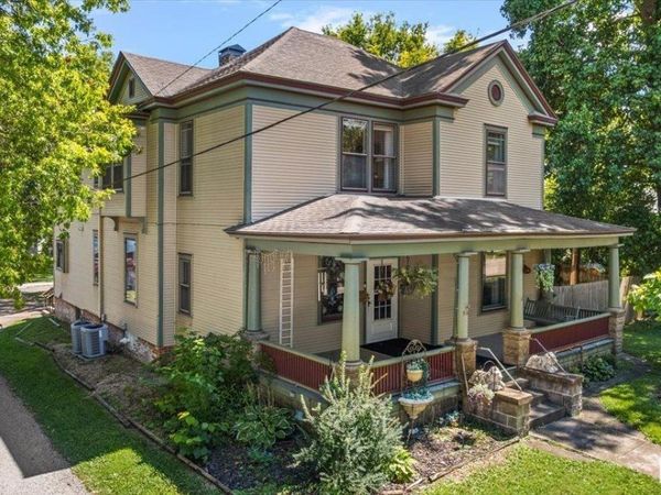 316 N MONROE Street, Pittsfield, IL 62363