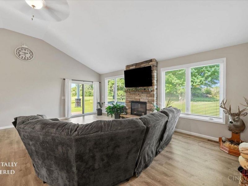 138 Seminole Drive, Franklin Township, OH 45171 Photo 7