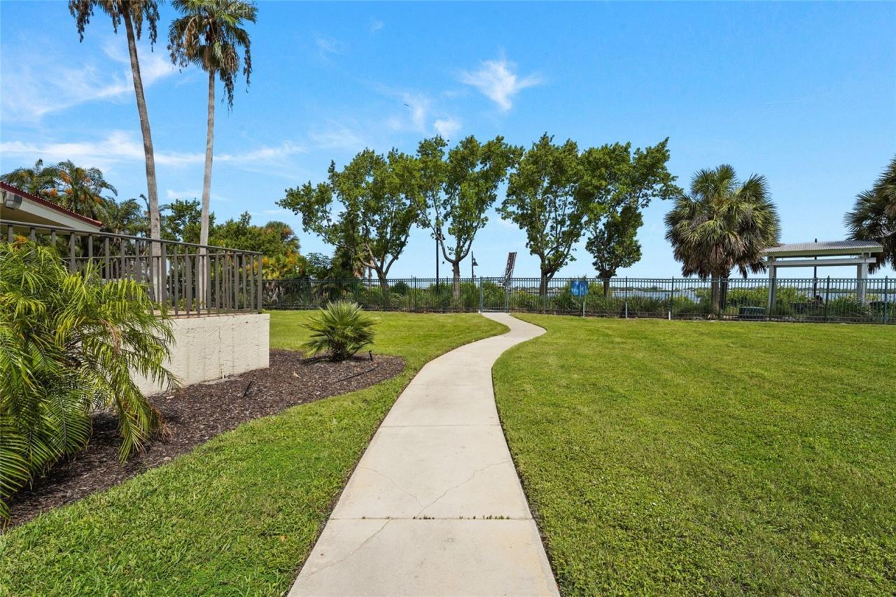 204 3rd Street W, Unit 103, Bradenton, FL 34205 Photo